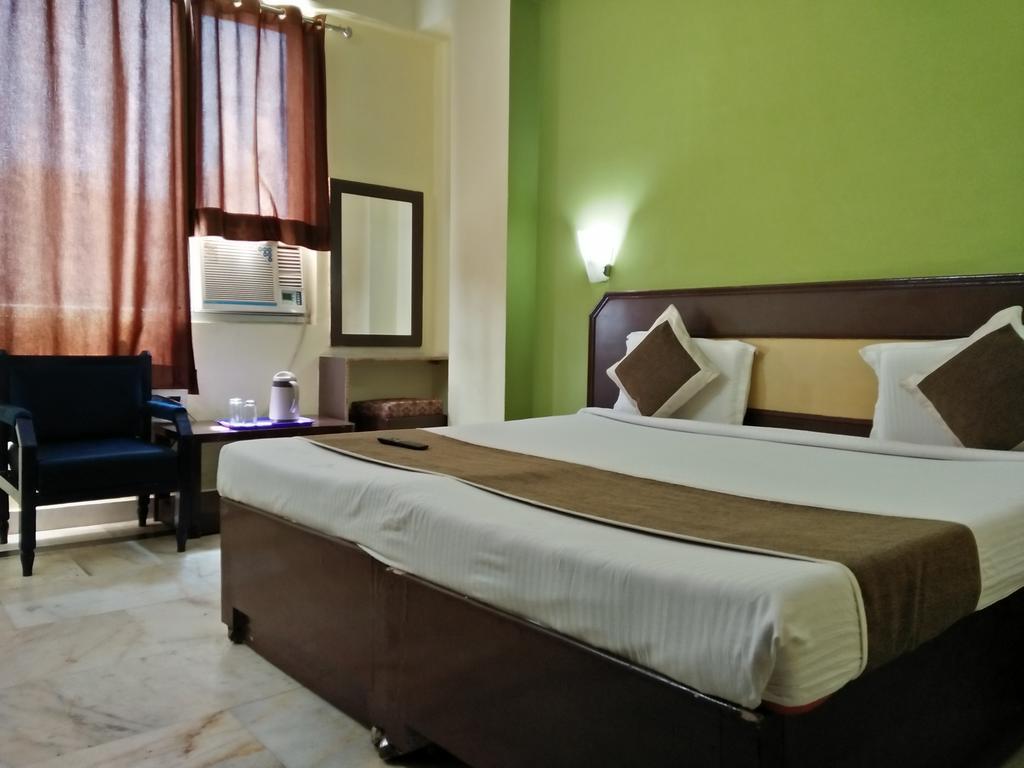 Hotel Zee Agra  Szoba fotó